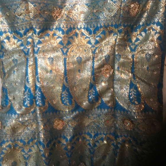 Dress - Picture 2 of 3